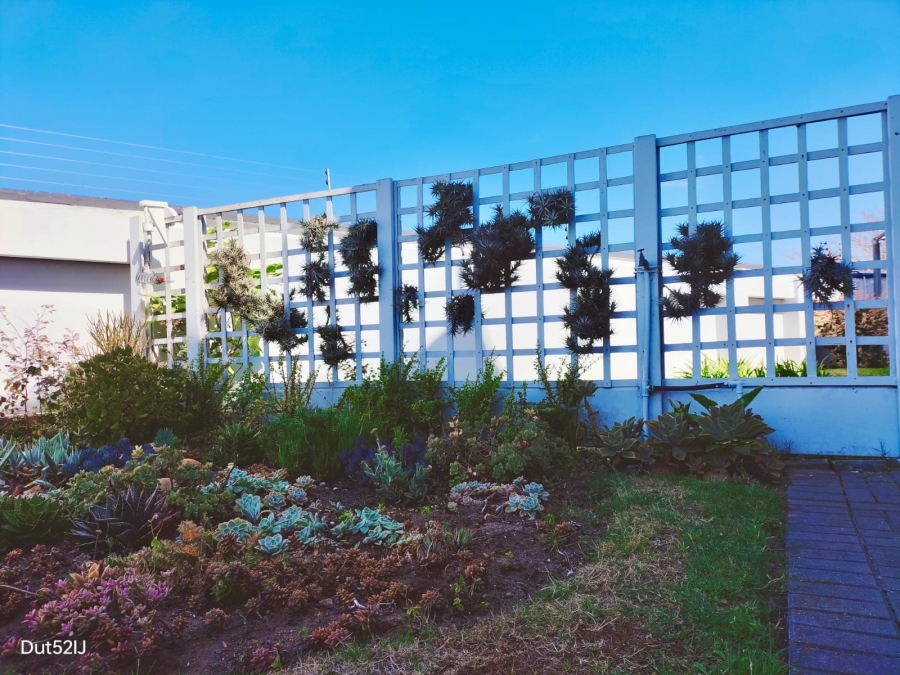 3 Bedroom Property for Sale in Reebok Western Cape